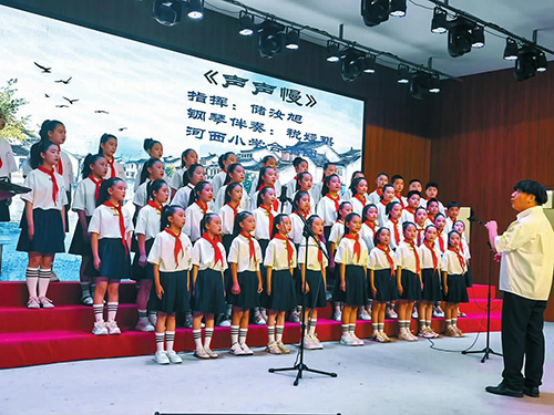 “聶耳杯”中小學生合唱比賽舉行.jpg