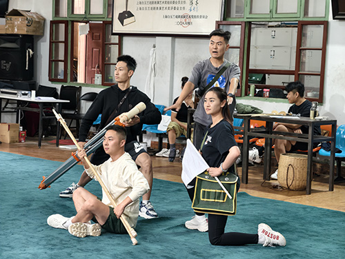 滇劇《風(fēng)云滇緬路》預(yù)計(jì)今年8月初在聶耳大劇院首演.jpg 滇劇《風(fēng)云滇緬路》預(yù)計(jì)今年8月初在聶耳大劇院首演.jpg