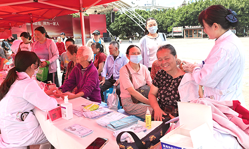 多家醫院開展系列活動慶祝中國醫師節.jpg