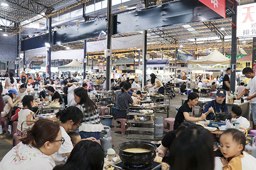 “美食 文體旅”助力玉溪服務消費5.jpg