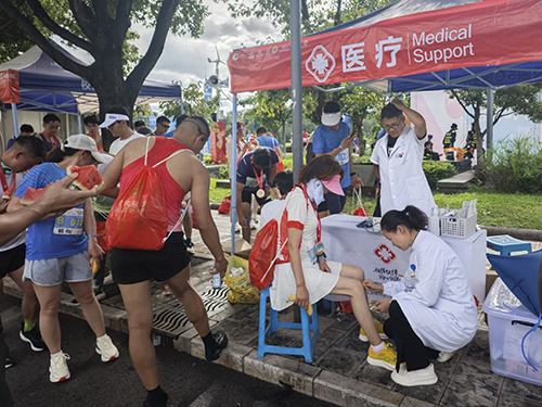 兩萬跑者與玉溪的“雙向奔赴”4.jpg