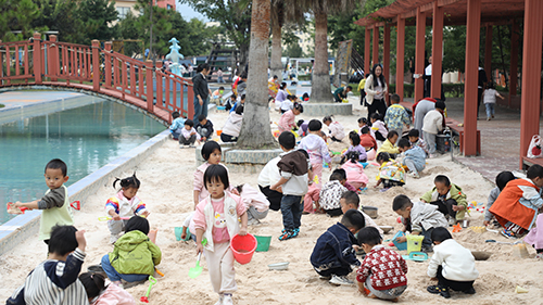 從“幼有所育”邁向“幼有優育”“幼有善育”1.jpg