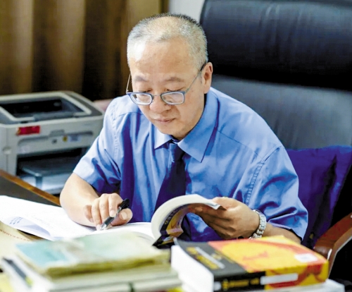 三十七載檢察路 初心如磐鑄匠心.jpg