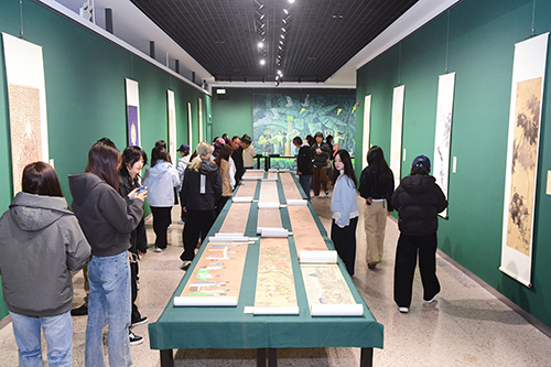 畫中尋夢記——歷代書畫珍品還原藝術展在玉舉辦.jpg