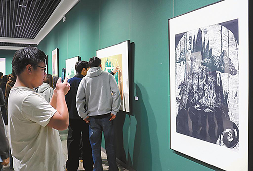 云南版畫創作人才培訓項目成果展在玉開展.jpg