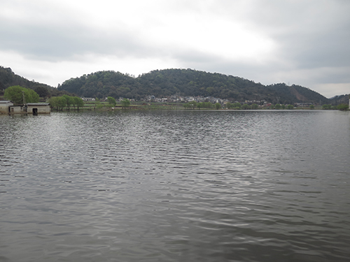 青山碧水醉彝鄉(xiāng).jpg