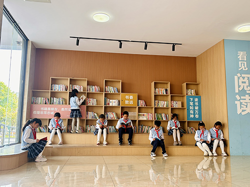書香潤童心閱讀伴成長.jpg