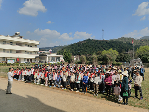 青春力量扎根基層 鄉(xiāng)村振興寫出新篇3.jpg